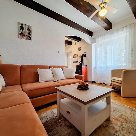 Emma Apartment Povile