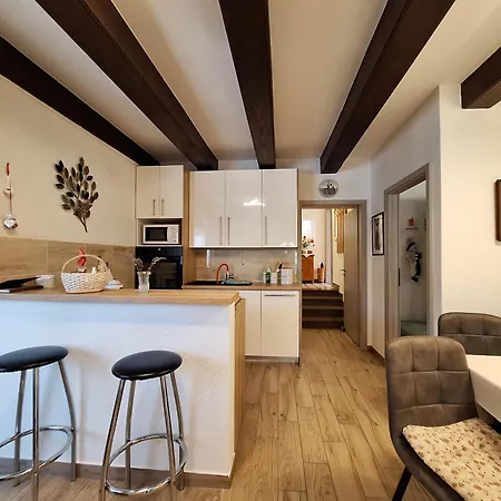 Emma Apartment