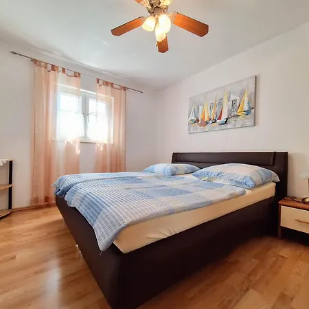 Emma Apartman Povile